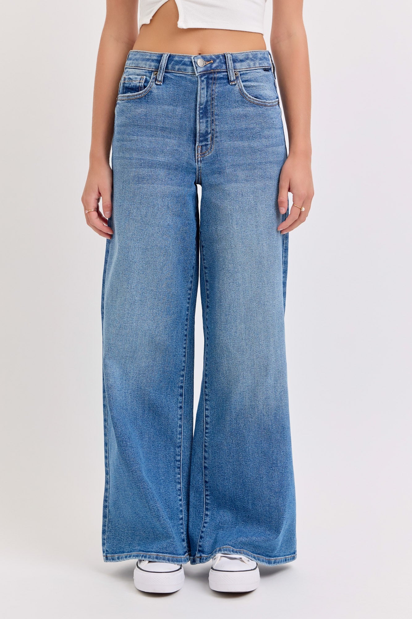 WIDE LEG JEAN