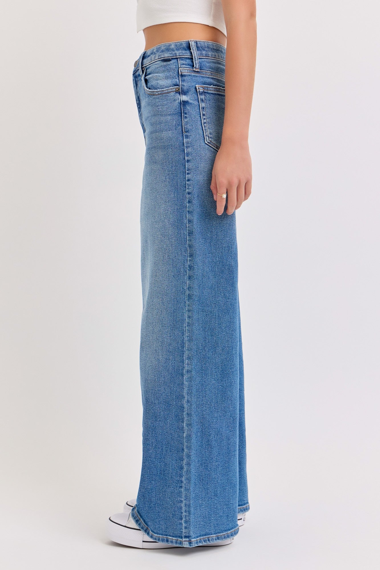 WIDE LEG JEAN