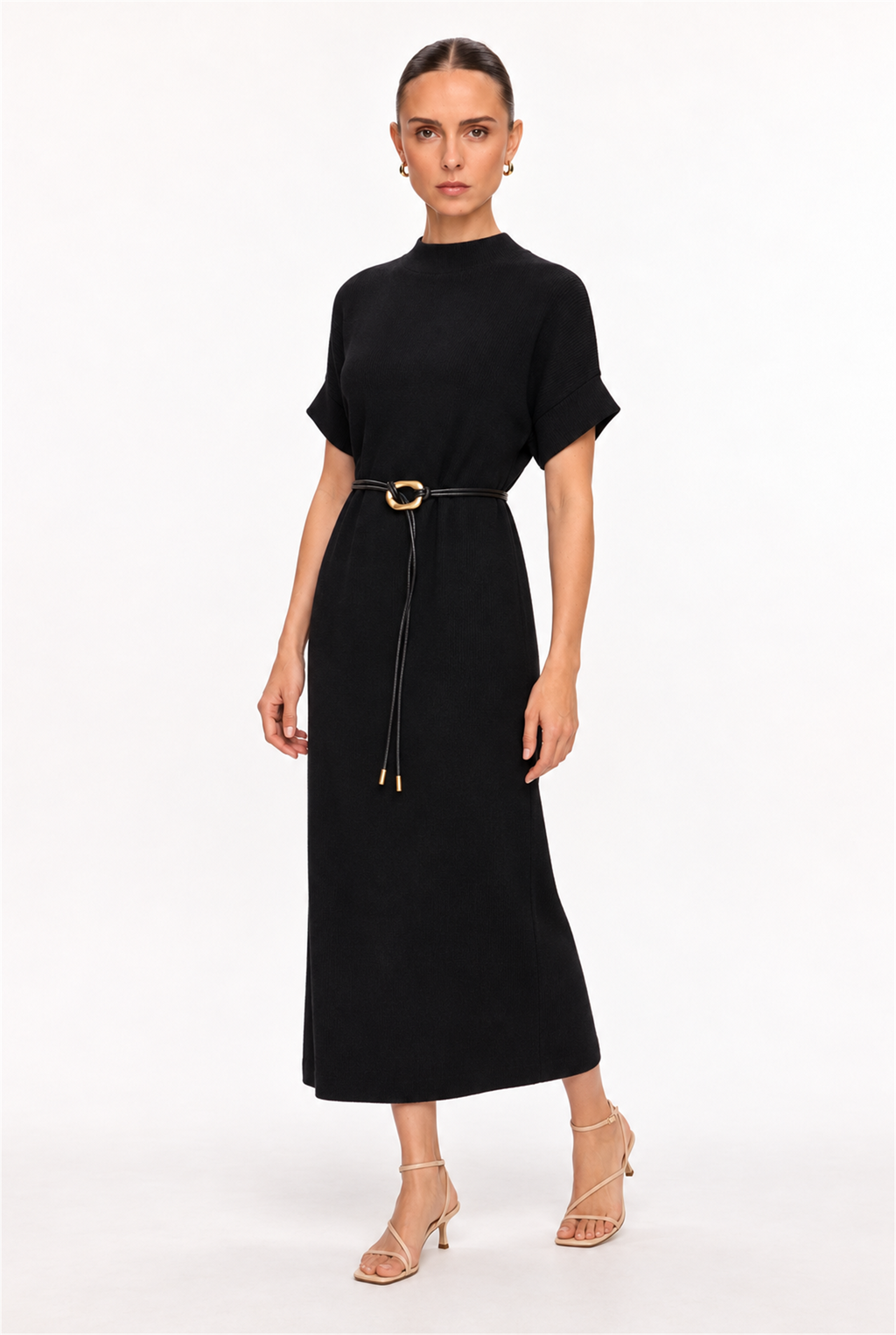 BLACK HIGH-NECK BELTED RIBBED LONG DRESS - three-quarter view