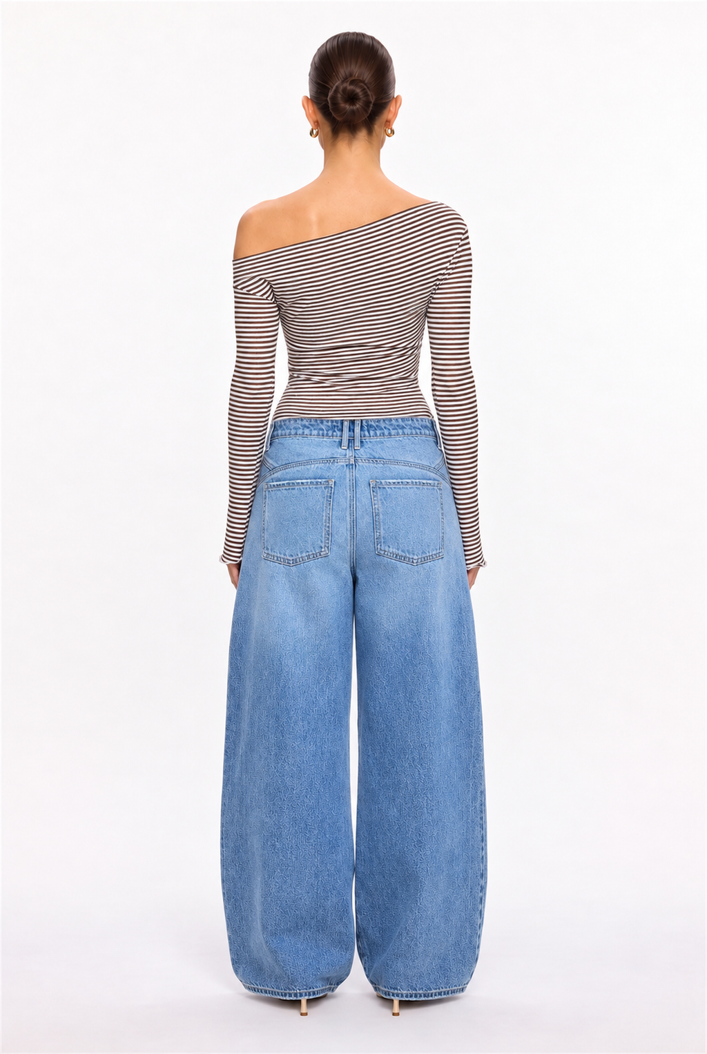 LIGHT-WASH FRONT-SEAM EXTRA-BAGGY JEANS - back view