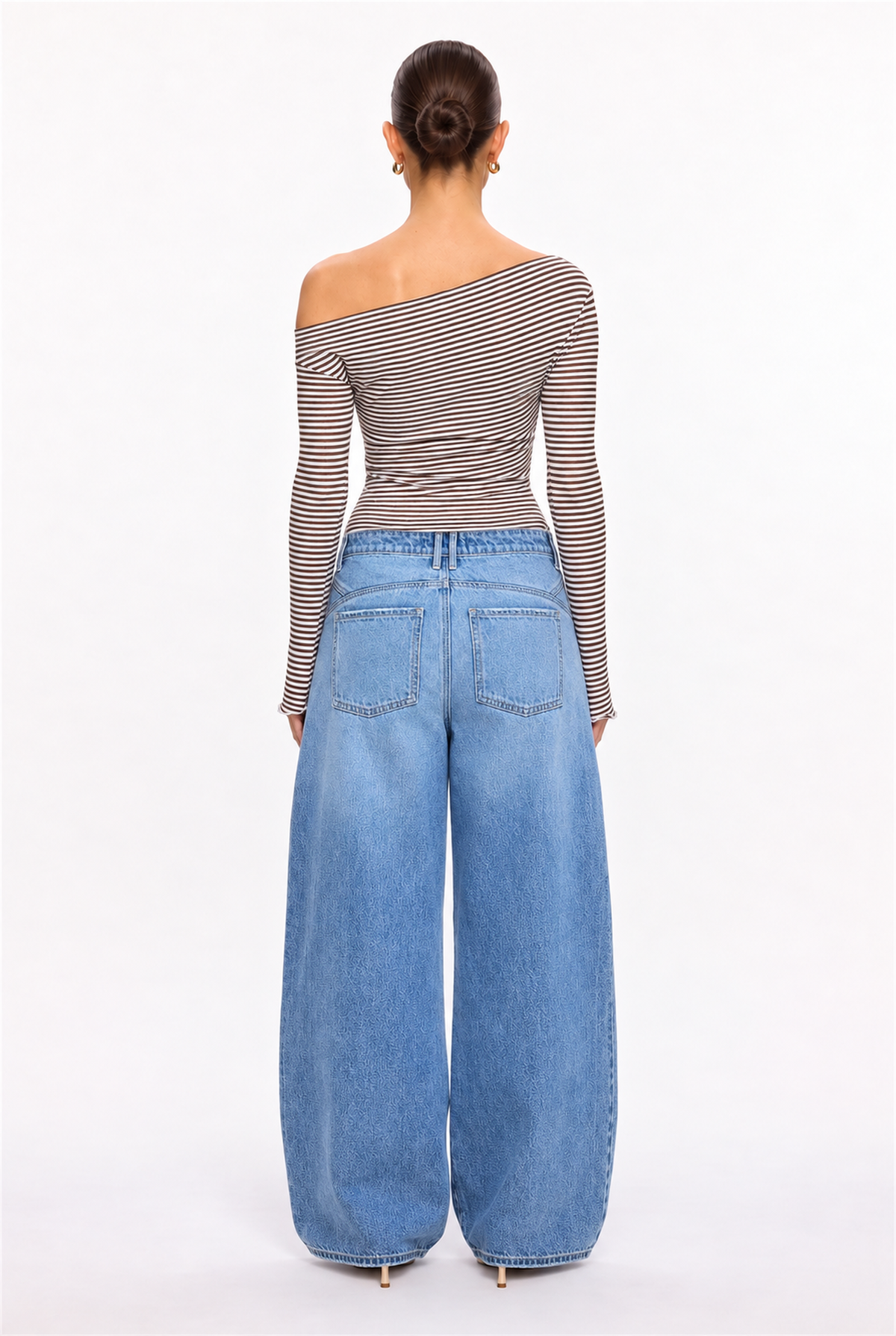 LIGHT-WASH FRONT-SEAM EXTRA-BAGGY JEANS - back view