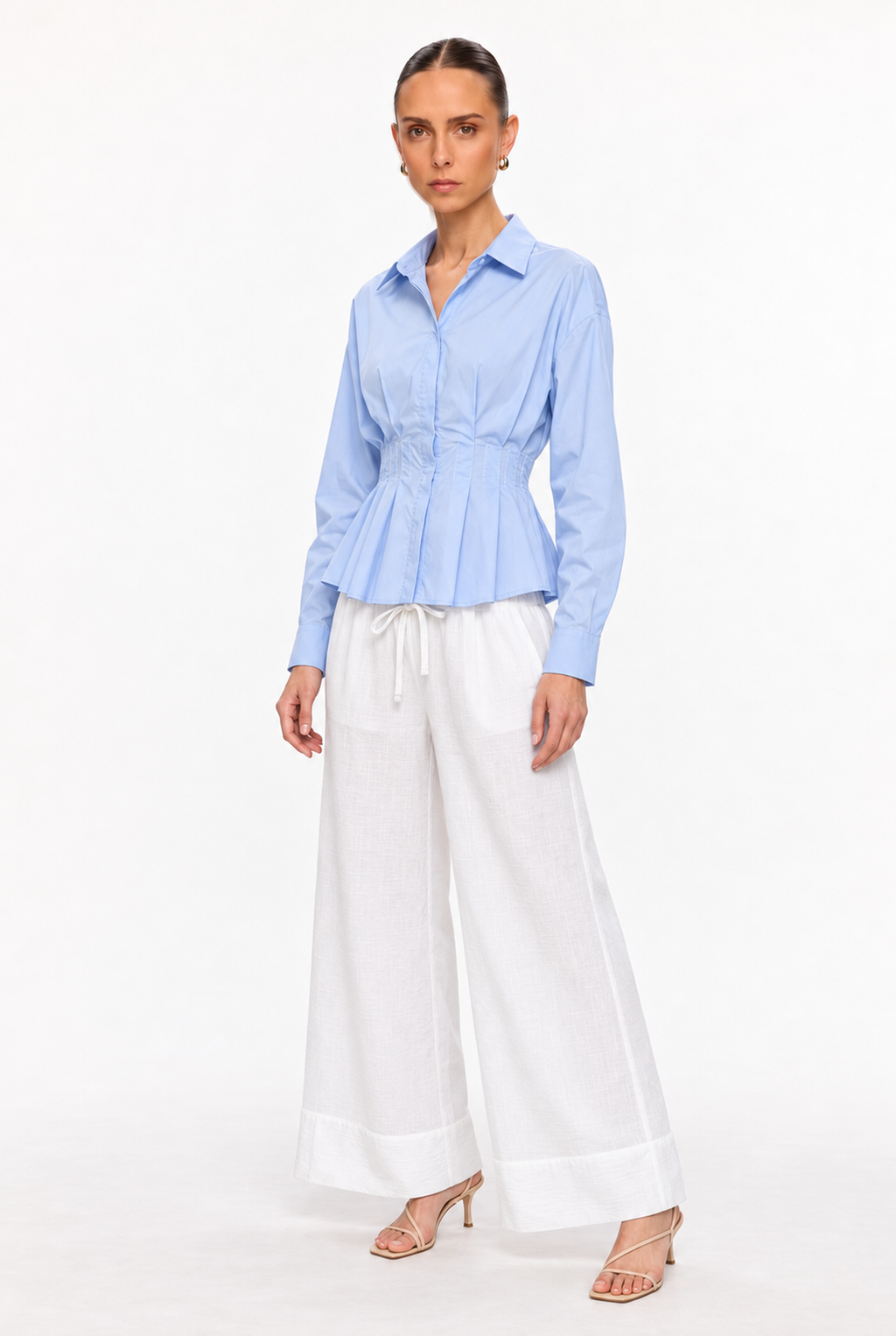 LIGHT BLUE WAIST-PLEATED POPLIN SHIRT - three-quarter view