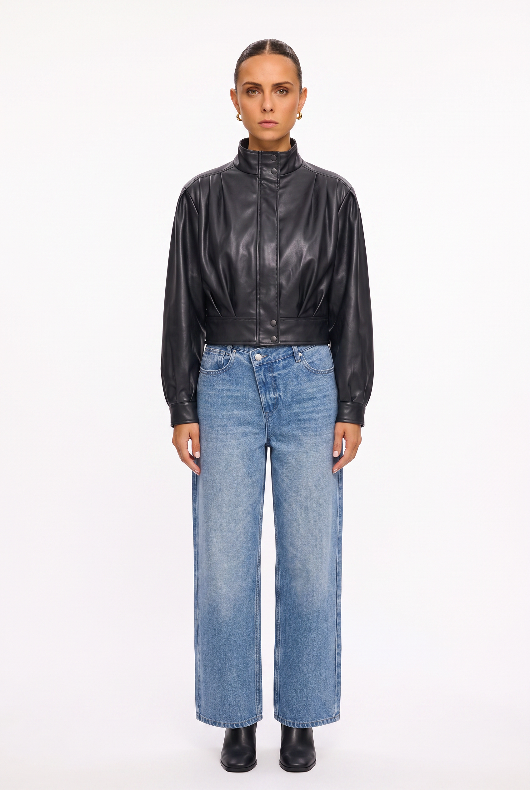 Bomber cuero negra - frontal
