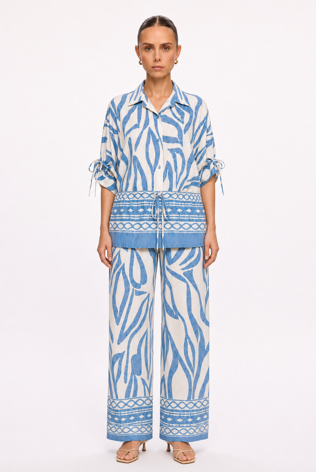 BLUE BORDER PRINT BLOUSE AND PANTS SET - Front view