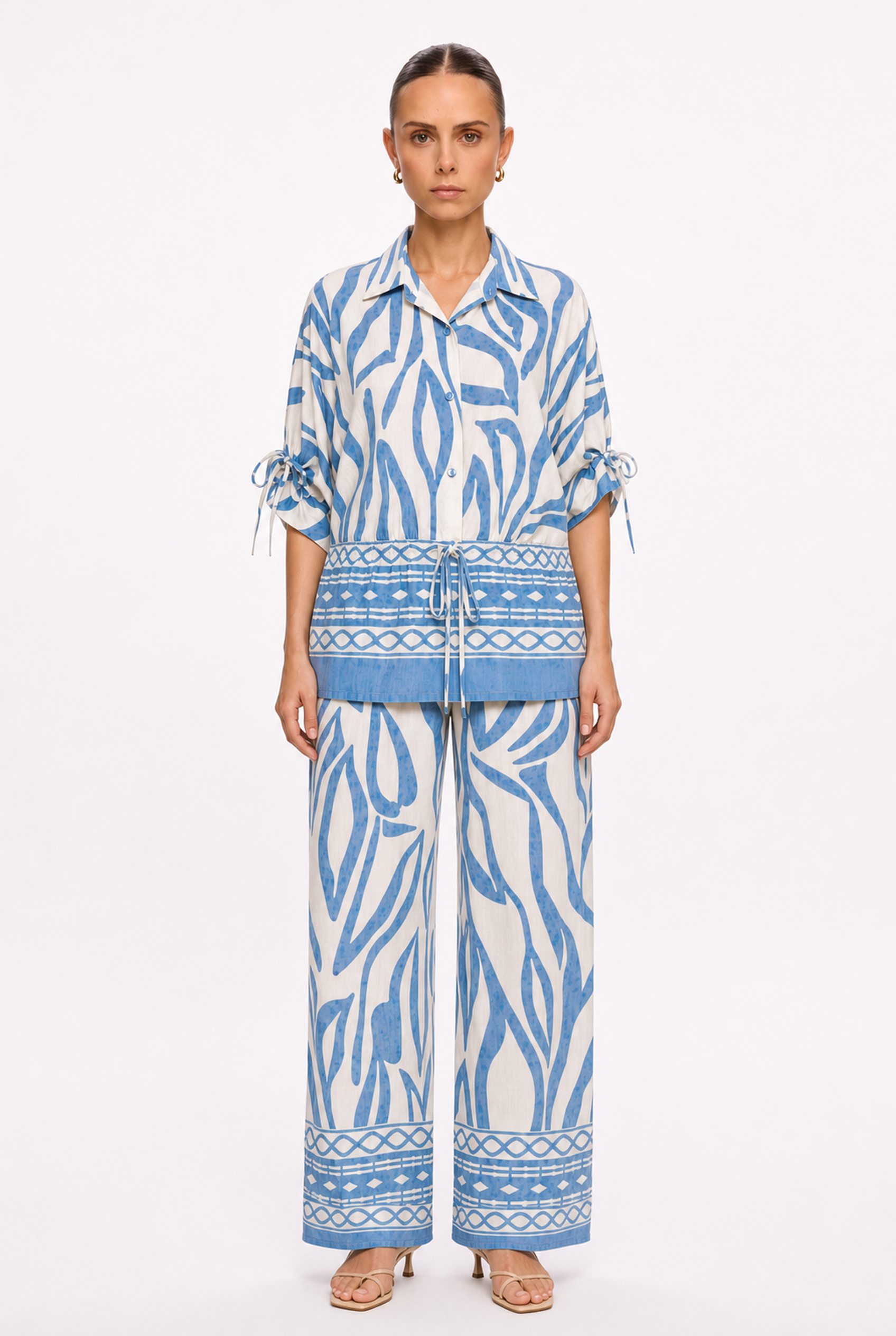 BLUE BORDER PRINT BLOUSE AND PANTS SET - Front view