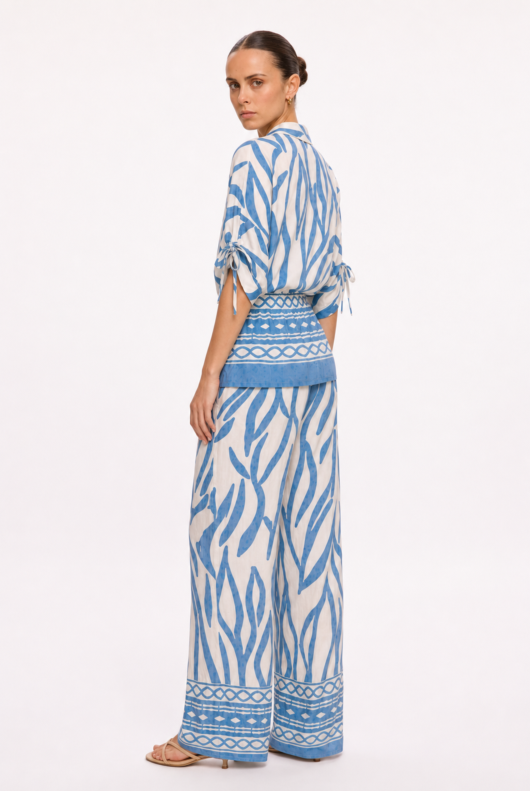 BLUE BORDER PRINT BLOUSE AND PANTS SET - Alternate view