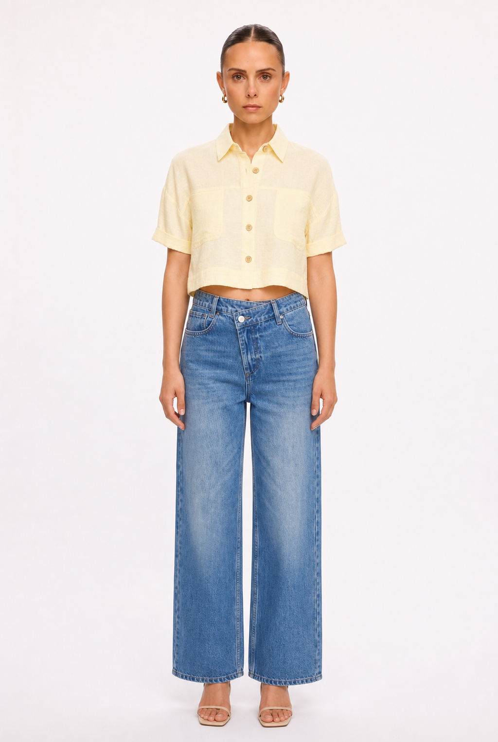 IVORY BUTTON-FRONT CROPPED SHORT SLEEVE BLOUSE - Front view